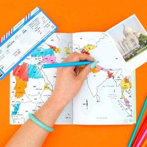 ❤️VALENTINE GIFT! ❤️ ✈️🌏 NWT The Colorlogue Map Coloring Book - Travel Record